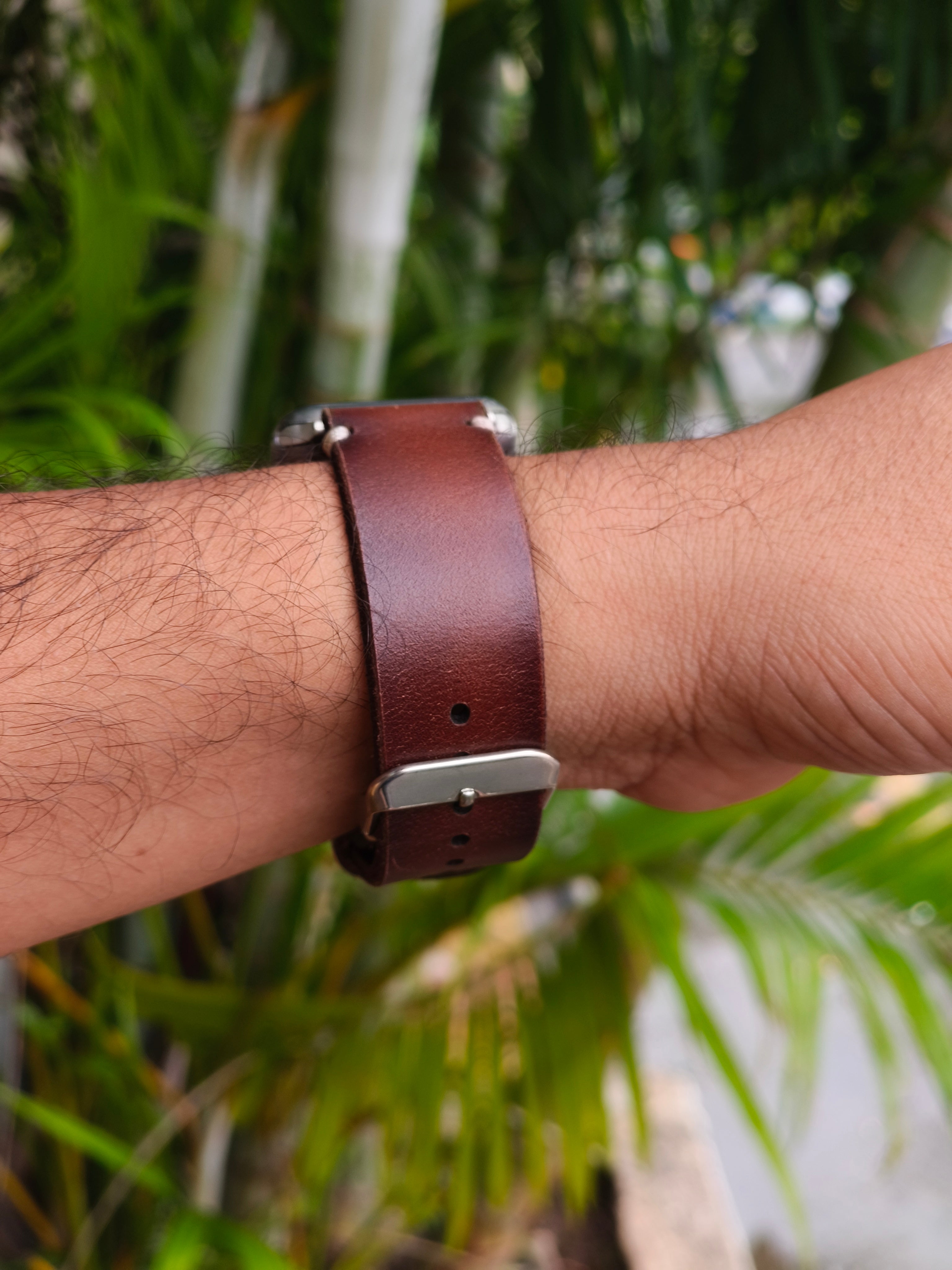 Zinoskins Minimal Premium Tan Edge Tone 100% Real Leather Strap Compatible for Apple Watch – Minimalist Luxur
